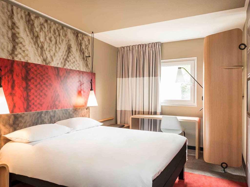 Ibis Toulouse Pont Jumeaux Otel Oda fotoğraf